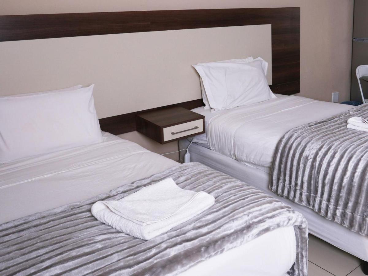 Eagle Nest Luxury Accommodation Roodepoort Dış mekan fotoğraf