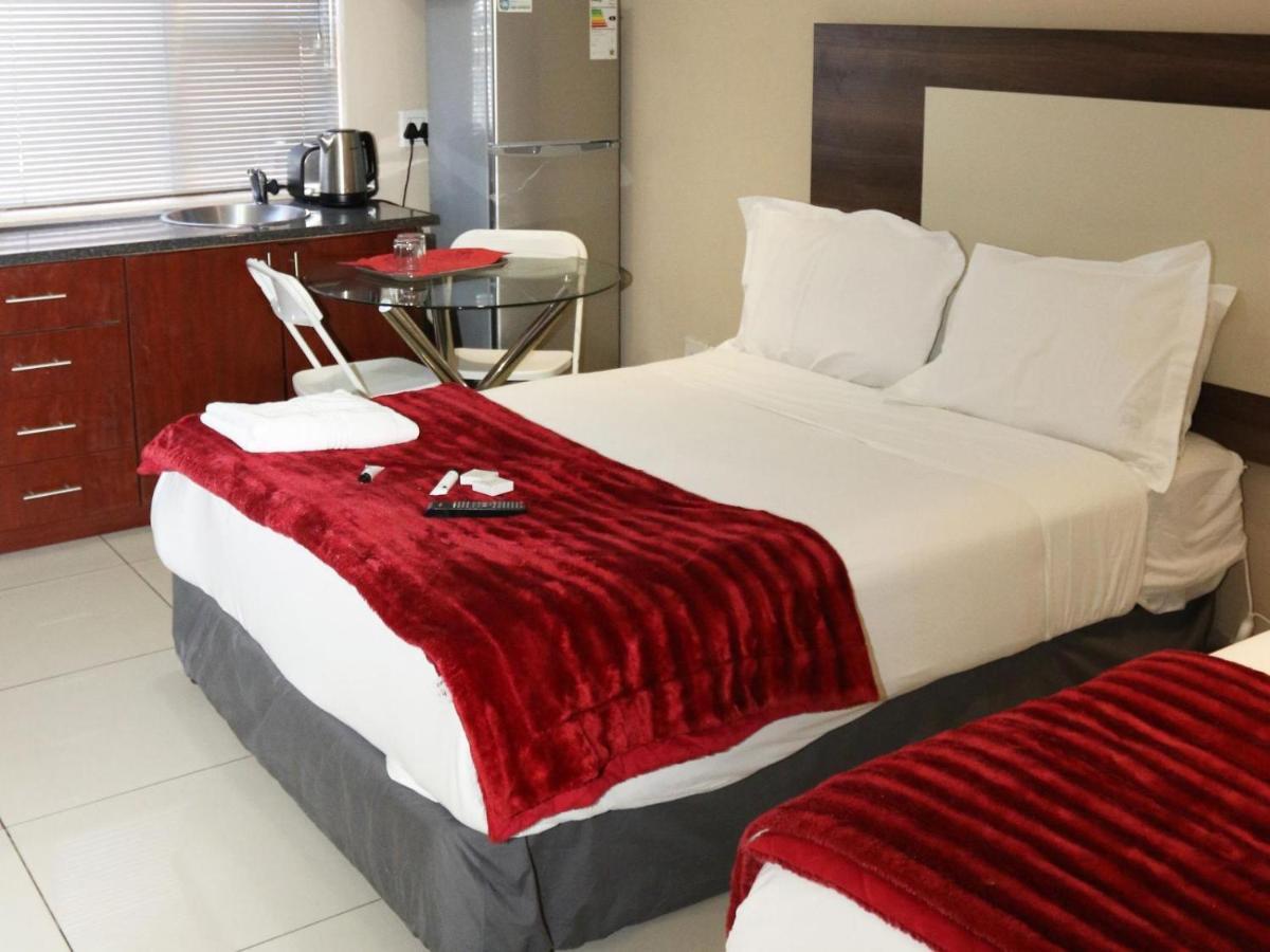 Eagle Nest Luxury Accommodation Roodepoort Dış mekan fotoğraf