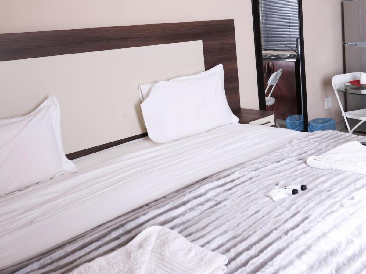 Eagle Nest Luxury Accommodation Roodepoort Dış mekan fotoğraf