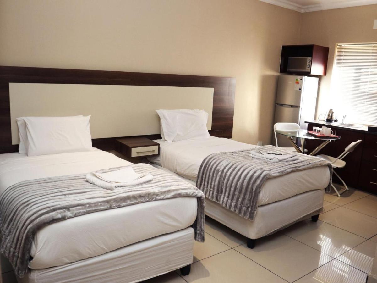 Eagle Nest Luxury Accommodation Roodepoort Dış mekan fotoğraf