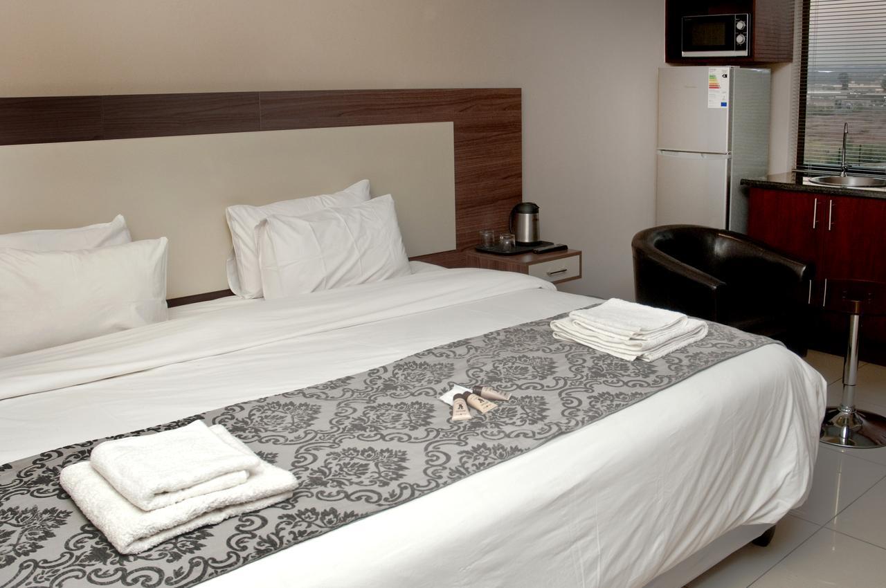 Eagle Nest Luxury Accommodation Roodepoort Dış mekan fotoğraf