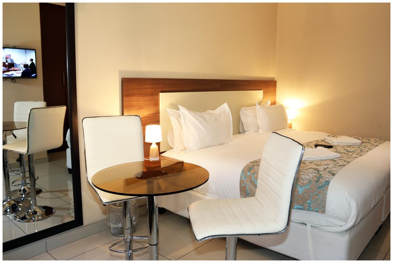 Eagle Nest Luxury Accommodation Roodepoort Dış mekan fotoğraf